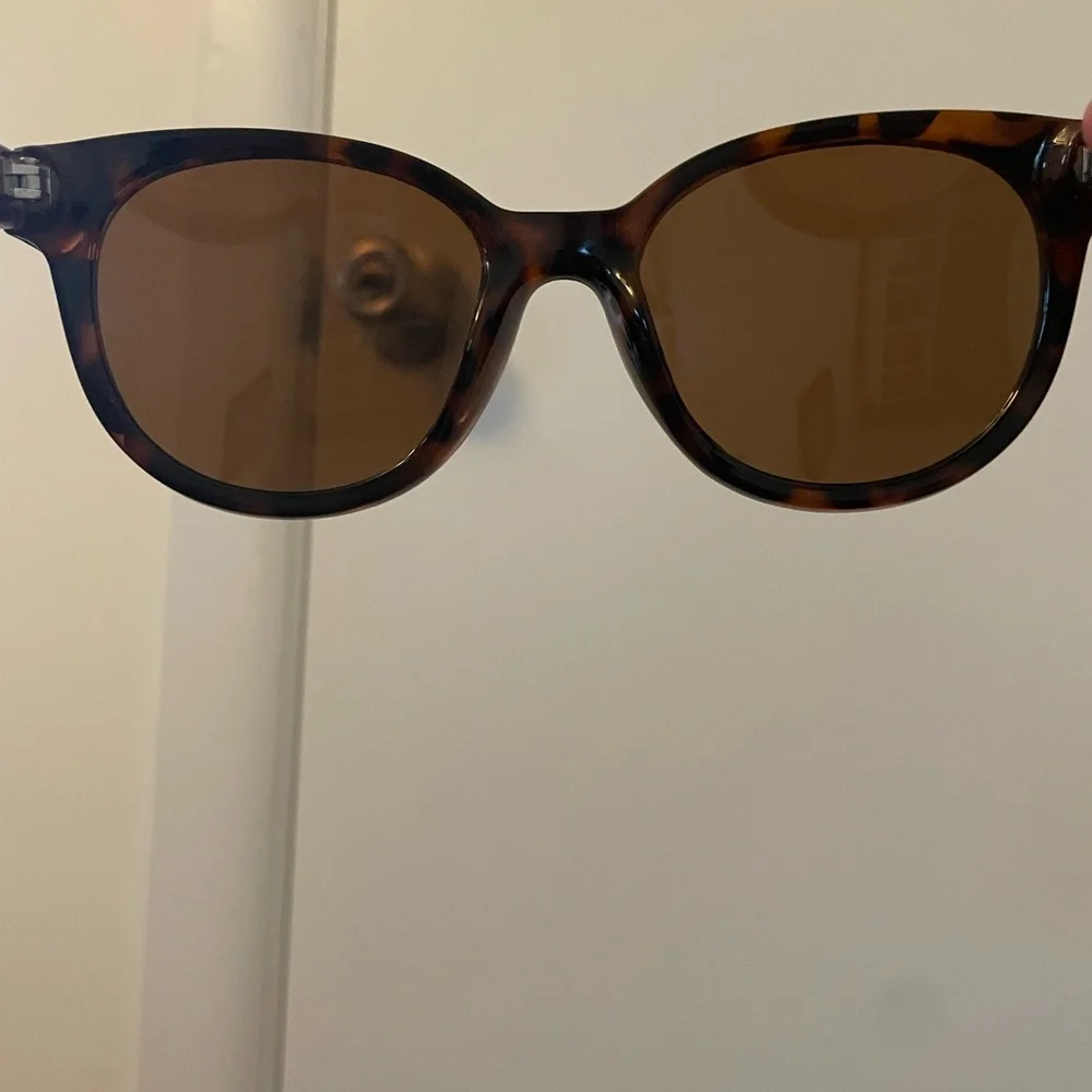 Women’s LL Bean Kennebunkport Polarized Sunglasses - Picture 5 of 5